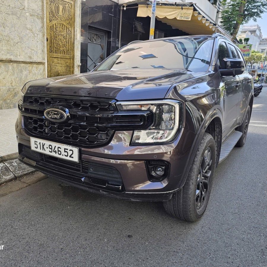 Ford Everest nâng cấp phụ kiện tại BKautocar