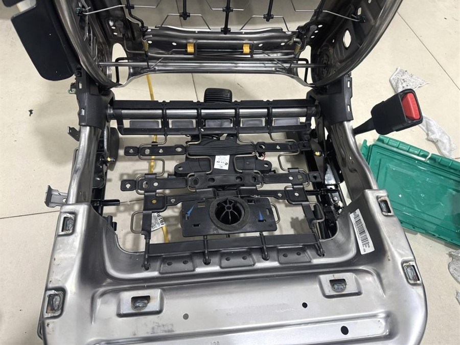 Lắp quạt mát ghế Sorento tại BKautocar